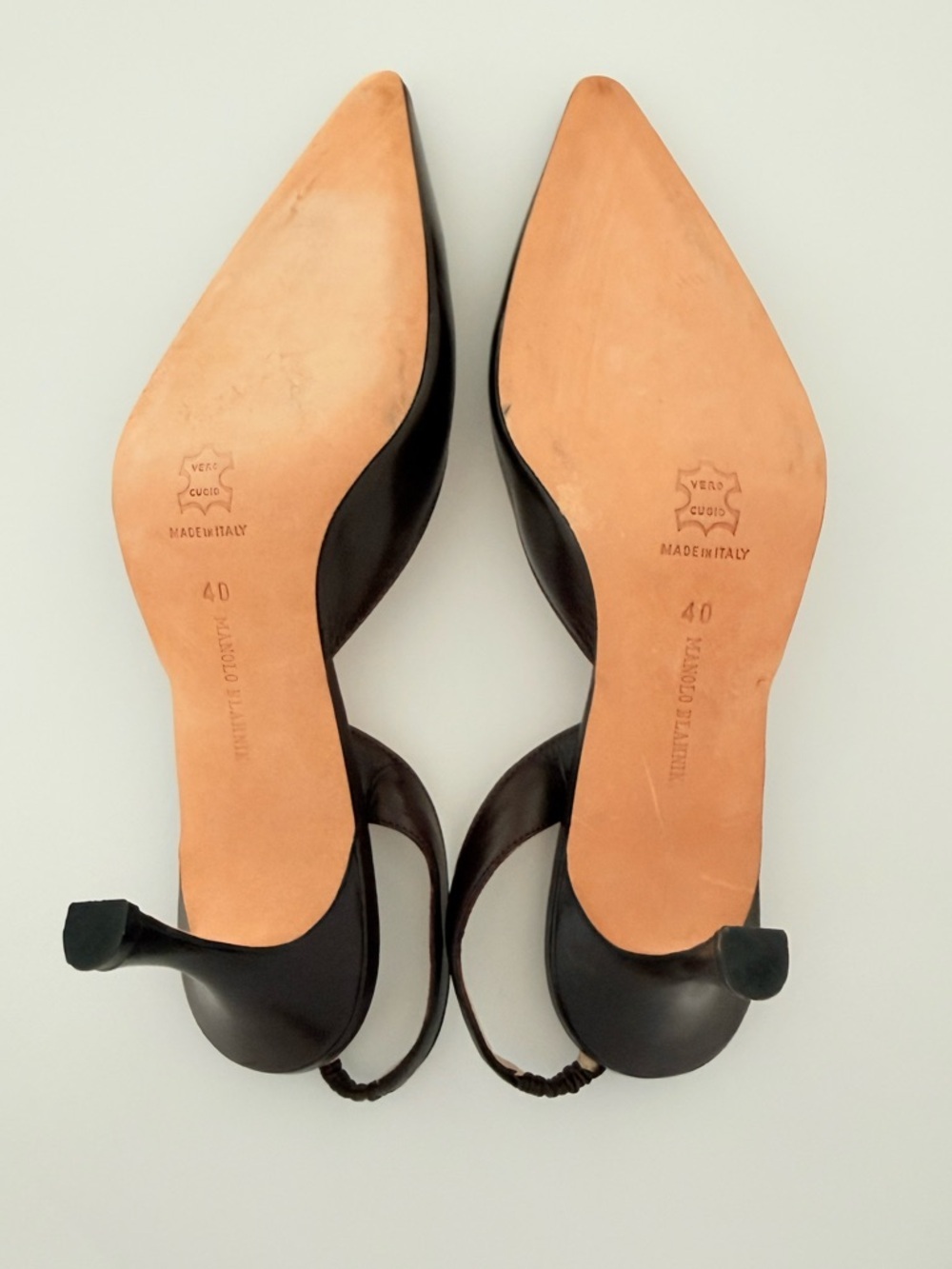 Manolo Blahnik Carolyne Slingback Pumps Dark Brown Leather Kitten Heel EU 40 - Picture 7 of 9